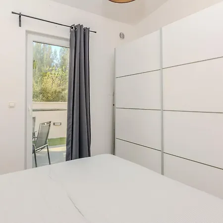 Family Friendly House With A Swimming Pool - Lozice, - 24524 *