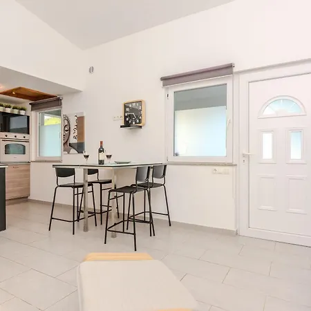 Family Friendly House With A Swimming Pool - Lozice, - 24524 *