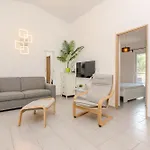 Feriehus Family Friendly House With A Swimming Pool - Lozice, - 24524